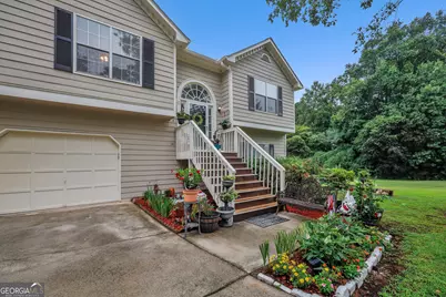 401 Nicole Court, Winder, GA 30680 - Photo 3
