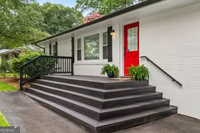 1546 Cloverdale Drive SE, Marietta, GA 30067 - Photo 3