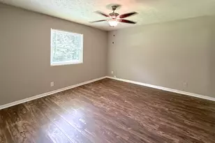 813 Post Oak Cir, Lawrenceville, GA 30046 - Photo 11