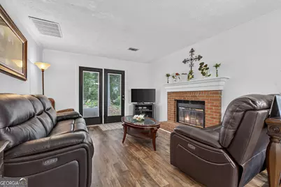 320 Williamsburg Way, Fayetteville, GA 30214 - Photo 5