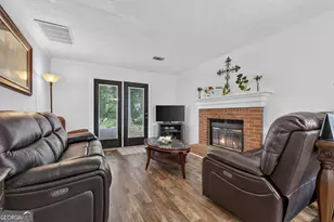 320 Williamsburg Way, Fayetteville, GA 30214 - Photo 5