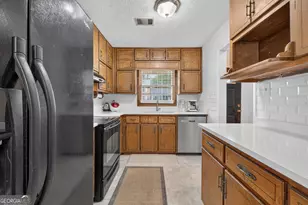 320 Williamsburg Way, Fayetteville, GA 30214 - Photo 9