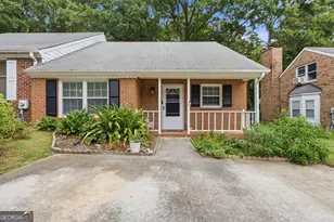 320 Williamsburg Way, Fayetteville, GA 30214 - Photo 1