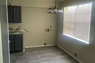 6354 Shannon Pkwy, Union City, GA 30291 - Photo 7