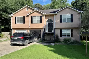 412 Casey's Dr, Winder, GA 30680 - Photo 1
