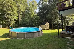 412 Casey's Dr, Winder, GA 30680 - Photo 3