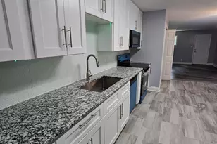 558 Forest Ave, Macon, GA 31201 - Photo 11