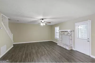 114 Oak Circle S, Stockbridge, GA 30281 - Photo 5
