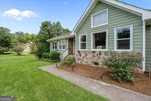 135 Russell Ln, Carrollton, GA 30116 - Photo 3