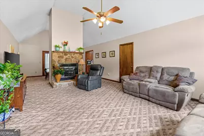135 Russell Lane, Carrollton, GA 30116 - Photo 7
