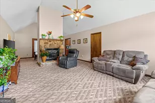 135 Russell Ln, Carrollton, GA 30116 - Photo 7
