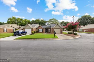 180 Monmouth Dr, Fayetteville, GA 30214 - Photo 5