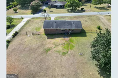 110 Queen Drive, Glennville, GA 30427 - Photo 29