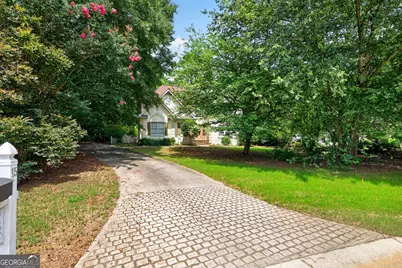 15 French Village Boulevard, Sharpsburg, GA 30277 - Photo 3