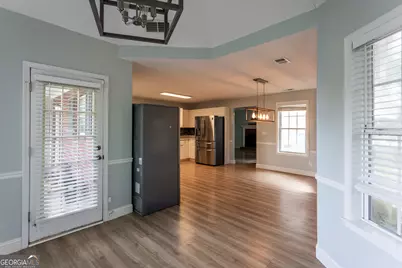 516 Cambridge Way, Loganville, GA 30052 - Photo 7