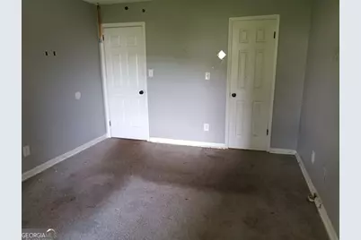 1015 Salisbury Trail, Riverdale, GA 30296 - Photo 9