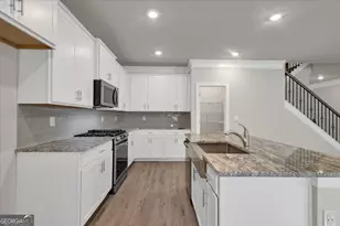 5391 Tuscany Dr, Douglasville, GA 30135 - Photo 3