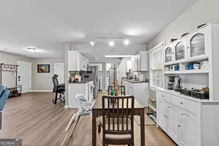 859 King Dr SE, Conyers, GA 30094 - Photo 13
