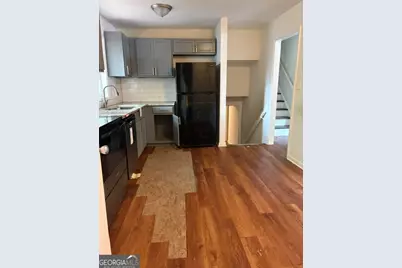 562 Roxbury Drive, Riverdale, GA 30274 - Photo 5