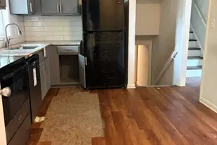 562 Roxbury Dr, Riverdale, GA 30274 - Photo 5