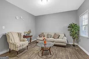 2142 M L King Jr Dr SW, Atlanta, GA 30310 - Photo 9