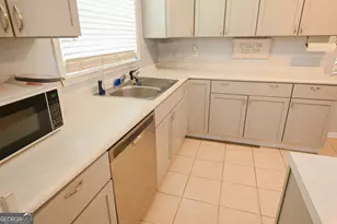 610 Poplar St, Waycross, GA 31501 - Photo 13