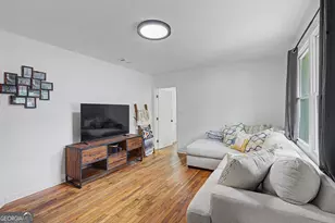 1301 E 68th St, Savannah, GA 31404 - Photo 5