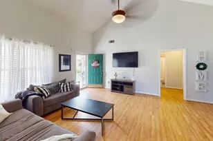 2124 Broad St, Statham, GA 30666 - Photo 5