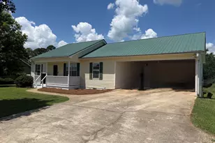 2124 Broad St, Statham, GA 30666 - Photo 3