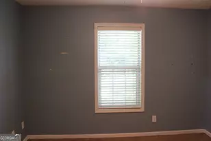 202 Foxdale Ct, Lagrange, GA 30240 - Photo 15
