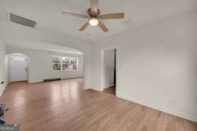 221 Edwards Street, Elberton, GA 30635 - Photo 11