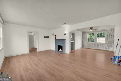221 Edwards Street, Elberton, GA 30635 - Photo 5