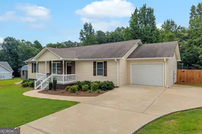 423 N Point Circle, Hartwell, GA 30643 - Photo 1