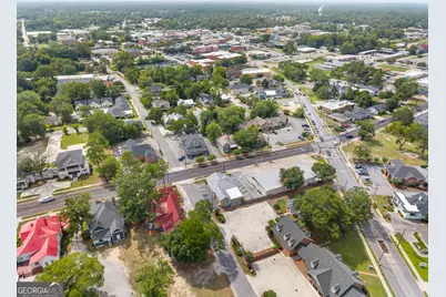 28 S Zetterower Avenue, Statesboro, GA 30458 - Photo 19