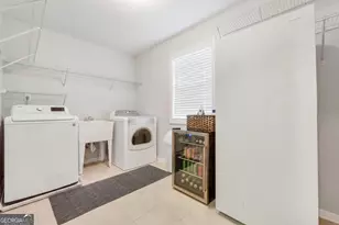 825 Deerwood Dr, Stockbridge, GA 30281 - Photo 37