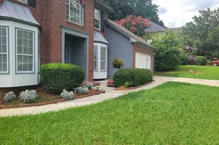 517 Crestwood Ct, Lithonia, GA 30058 - Photo 3