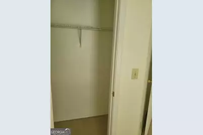 517 Crestwood Court, Lithonia, GA 30058 - Photo 21
