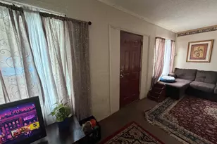 305 Holmesville Ave, Baxley, GA 31513 - Photo 5