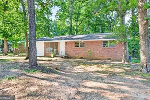 610 Vincent Dr, Athens, GA 30607 - Photo 3