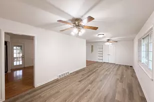 210 Pinewood Ln, Stockbridge, GA 30281 - Photo 3