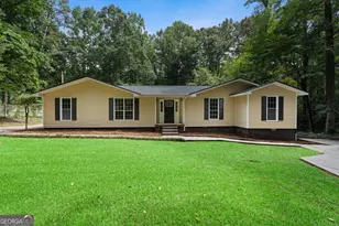 419 Marcella Ave, Sharpsburg, GA 30277 - Photo 1