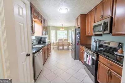 3880 Byrnwycke Drive, Buford, GA 30519 - Photo 7