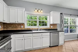 1128 Bankside Ct, Buford, GA 30518 - Photo 9