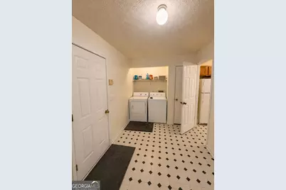 649 Forest Hills Path, Forest Park, GA 30297 - Photo 3