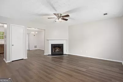 5731 Wells Circle, Stone Mountain, GA 30087 - Photo 3