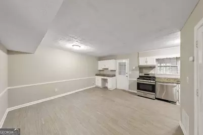 2611 Golfview Terrace SE, Conyers, GA 30013 - Photo 15