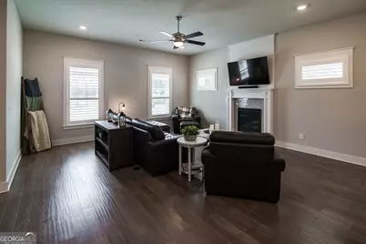 389 N Perry Street, Lawrenceville, GA 30046 - Photo 9