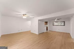 6900 Roswell Rd, Sandy Springs, GA 30328 - Photo 9
