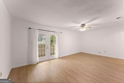 6900 Roswell Road #Q17, Sandy Springs, GA 30328 - Photo 9