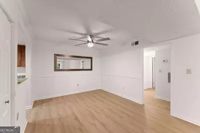 6900 Roswell Road #Q17, Sandy Springs, GA 30328 - Photo 11